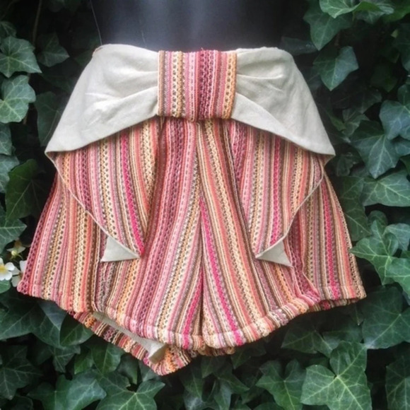 Judith March Striped Crochet Bow Shorts Small - Picture 1 of 4